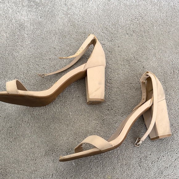 Dream Pairs Nude Ankle-Strap Heeled Sandals - Picture 3 of 7